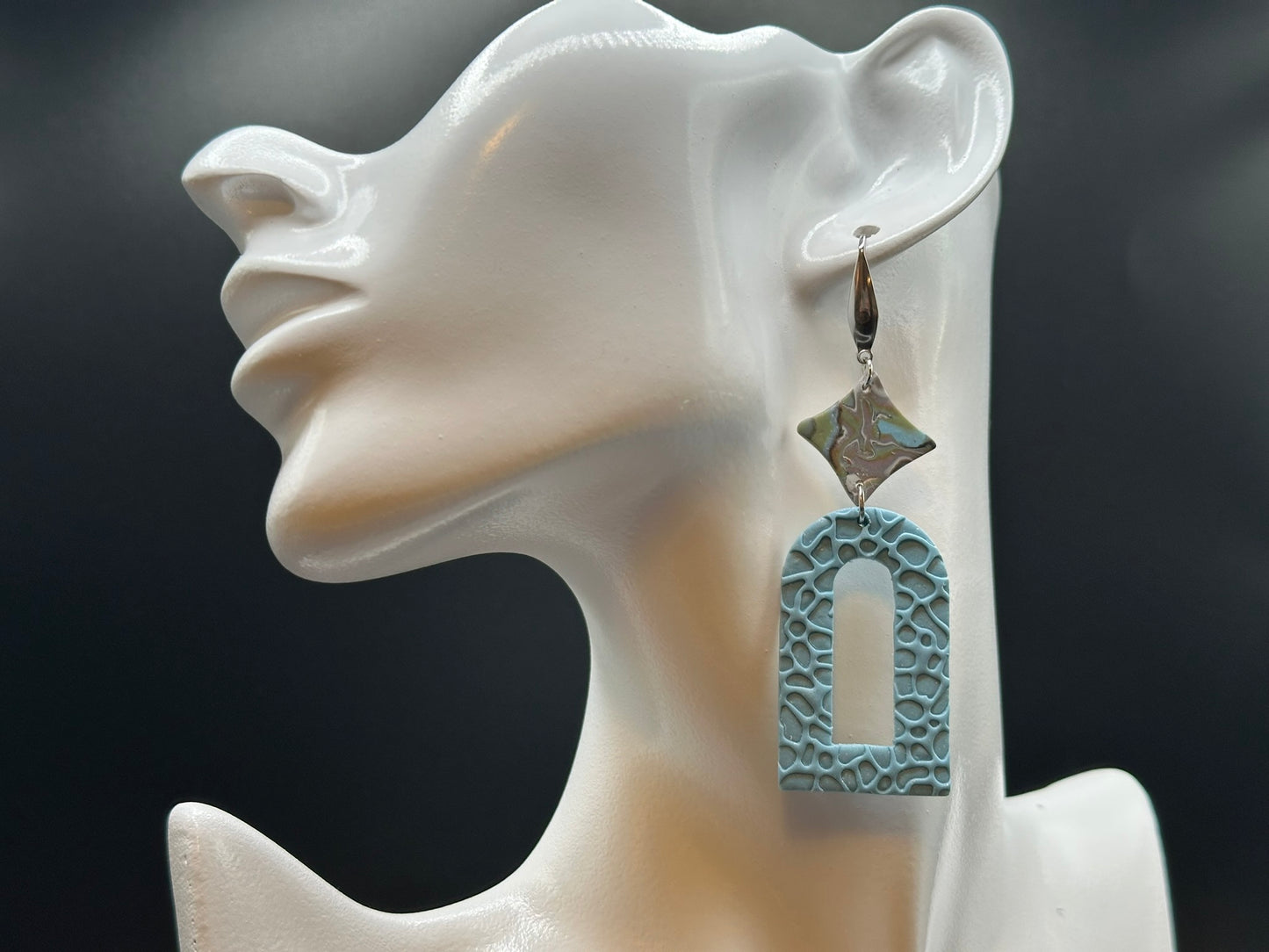 Earring 14