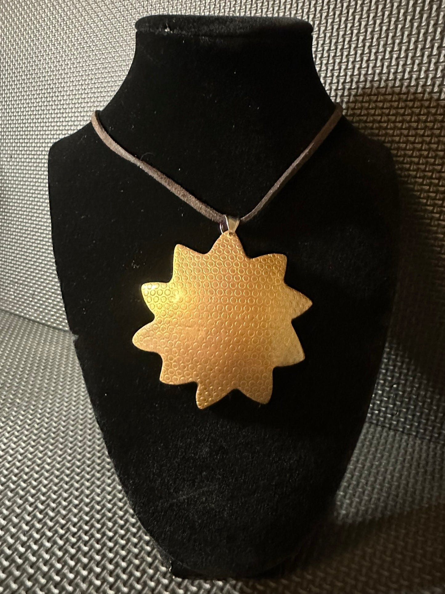 Pendant 1
